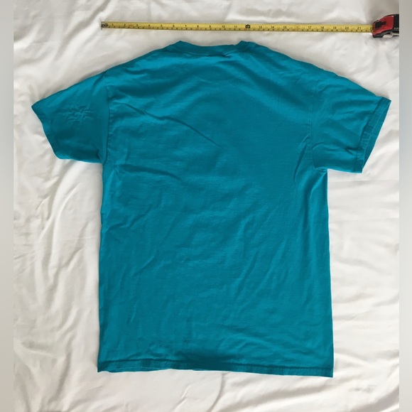 FUN Olmeca Altos unisex teal/white “Tequila is my spirit animal” tshirt. - Picture 3 of 4